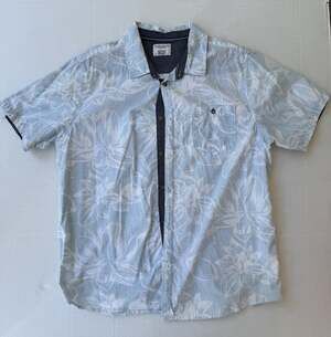 Distortion Button Down Shirt Size Large. Light Blue/White